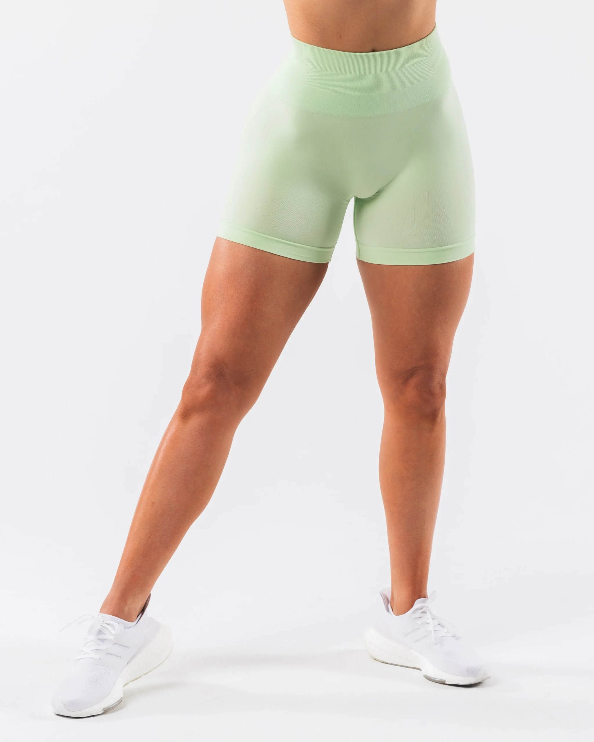 Outlet Amplify Contour Short 5" Women Shorts
