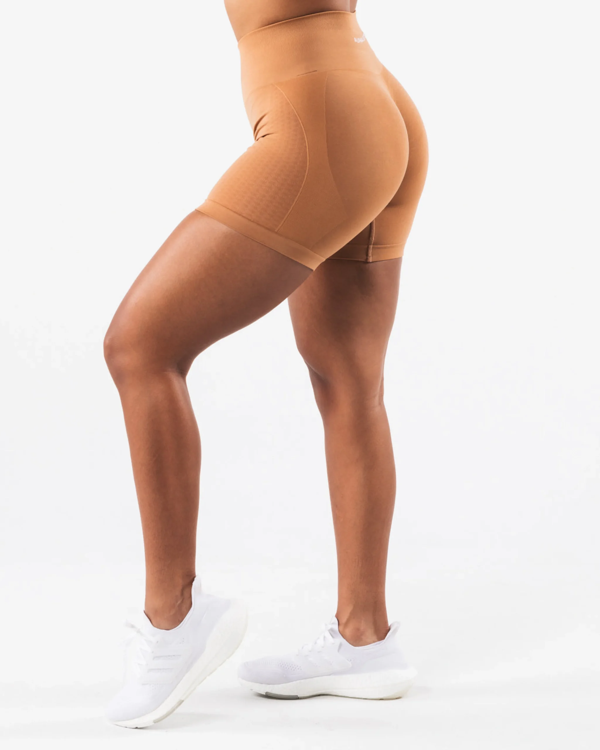 Clearance Amplify Contour Short 5" Women Shorts