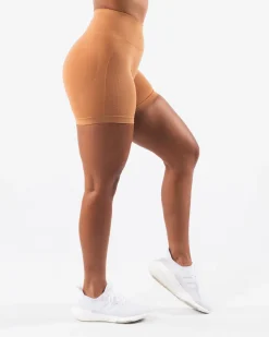 Clearance Amplify Contour Short 5