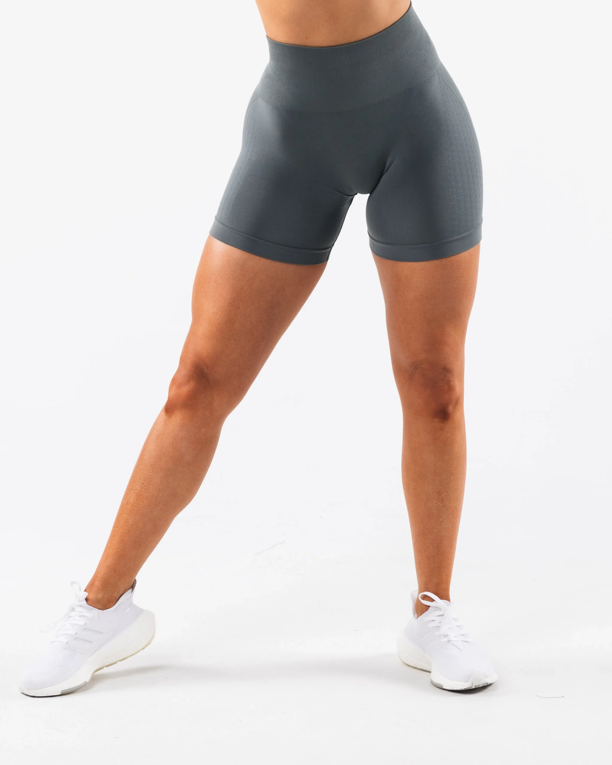 Clearance Amplify Contour Short 5" Women Shorts