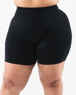 Fashion Amplify Gravity Short Women Shorts