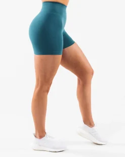 Clearance Amplify Gravity Short Women Shorts