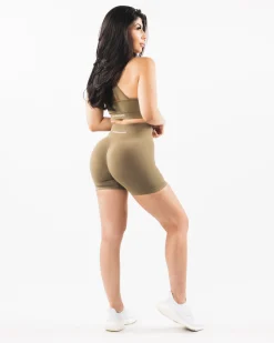 Clearance Amplify Short 4.5" Women Shorts