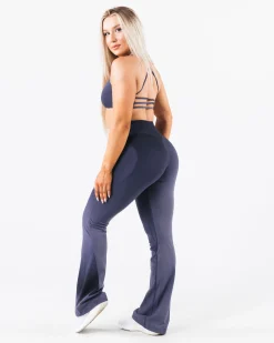 Sale Aura Flared Pant Women Leggings