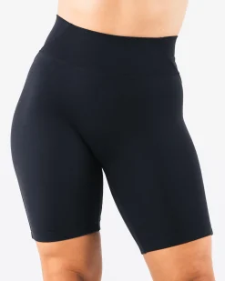 Best Aura Short 9" Women Shorts