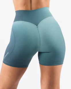 Sale Aura Short 5