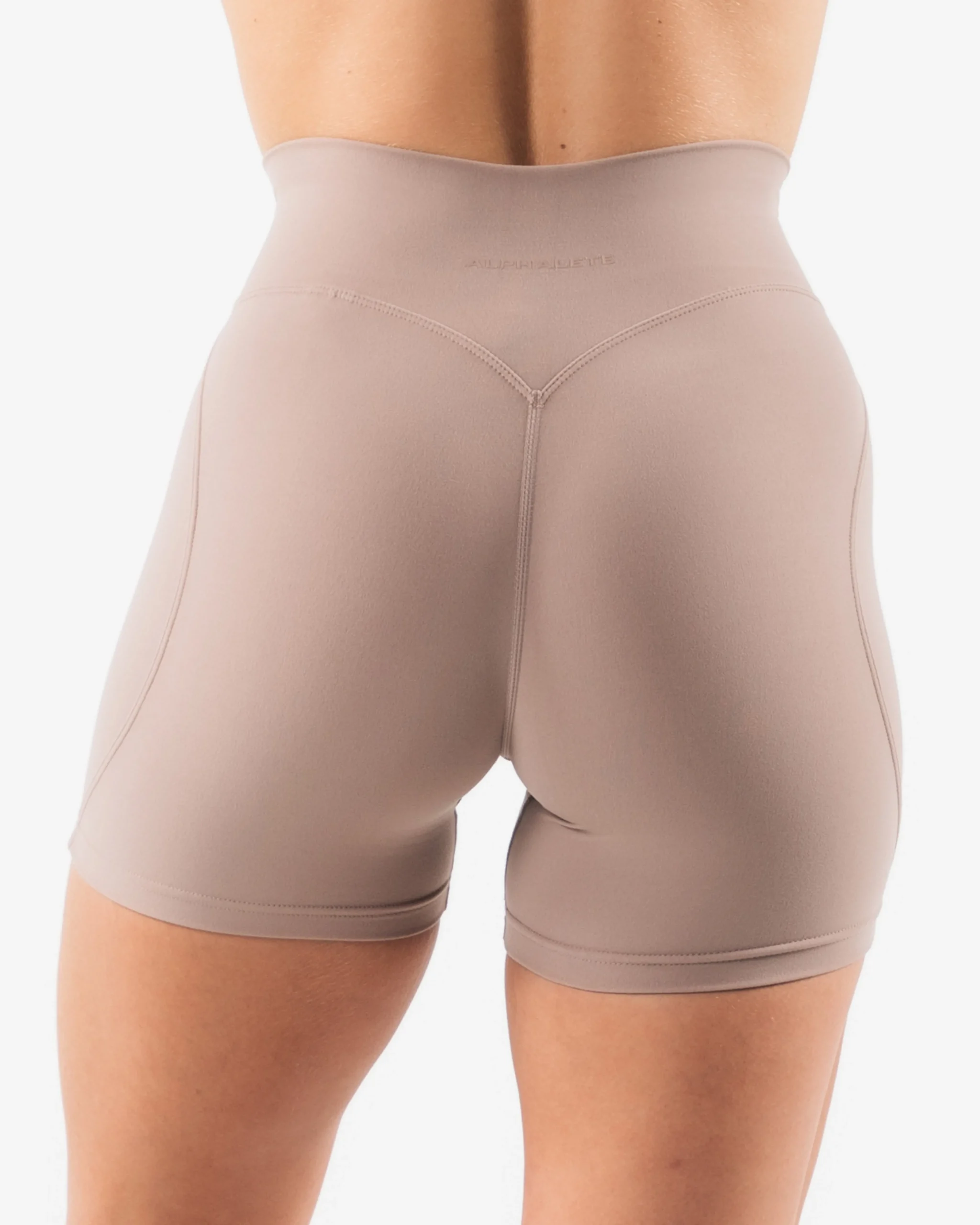 New Aura Short 5" Women Shorts