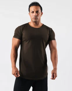 New Essential Scoop Neck T-shirts