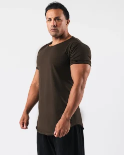 New Essential Scoop Neck T-shirts