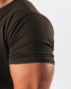 New Essential Scoop Neck T-shirts