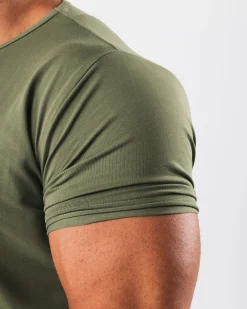 Discount Essential Scoop Neck T-shirts