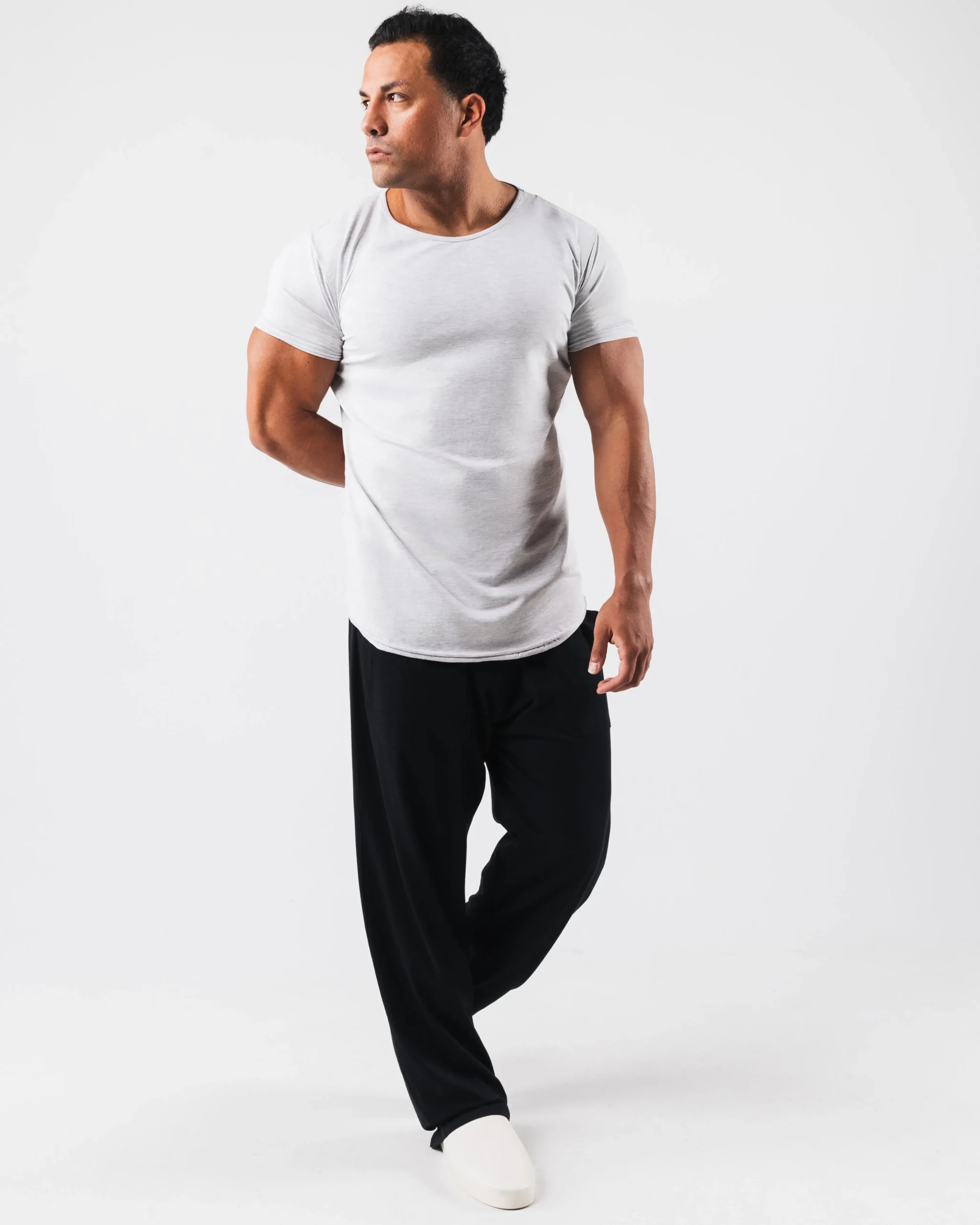 Discount Essential Scoop Neck T-shirts