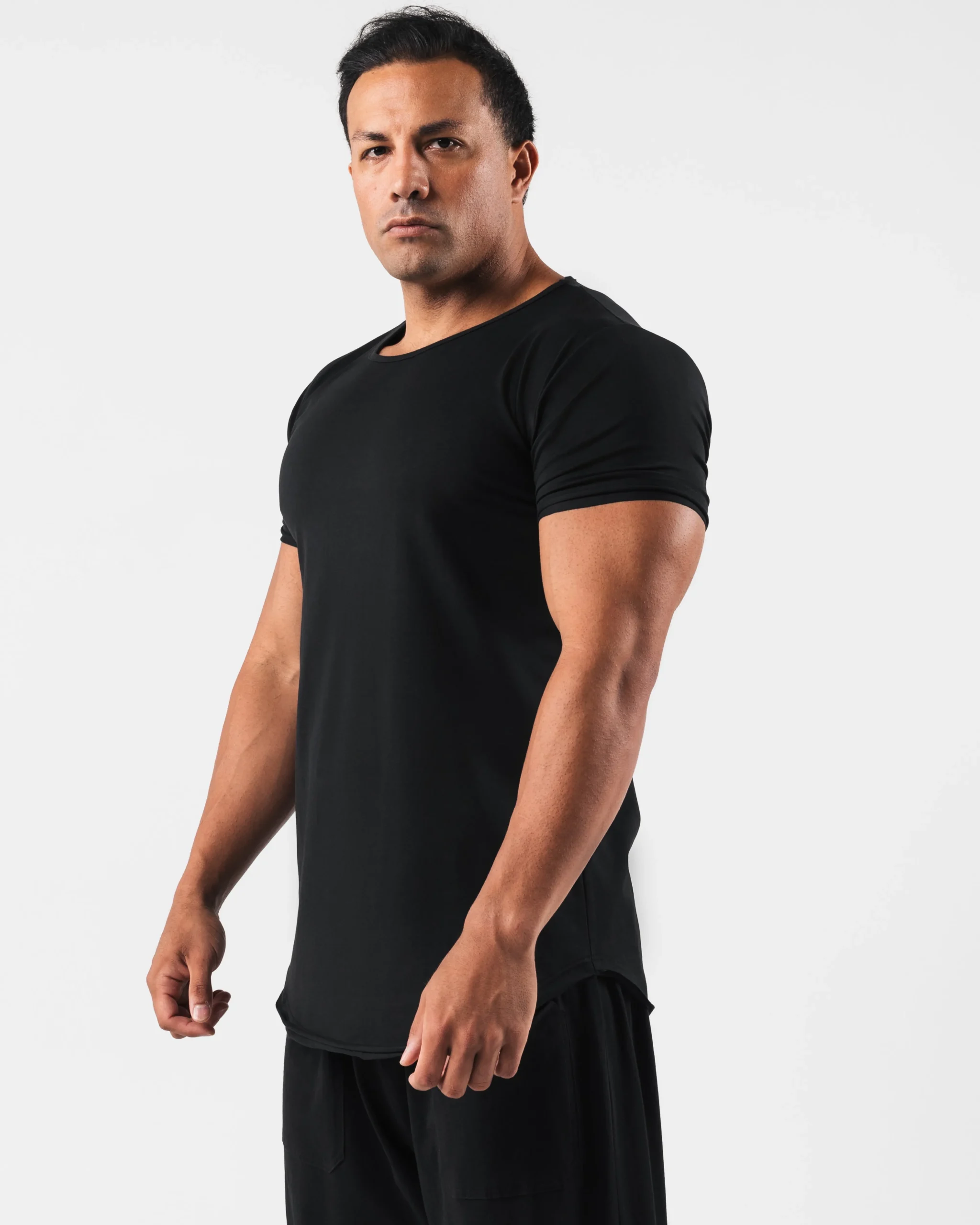 Online Essential Scoop Neck T-shirts