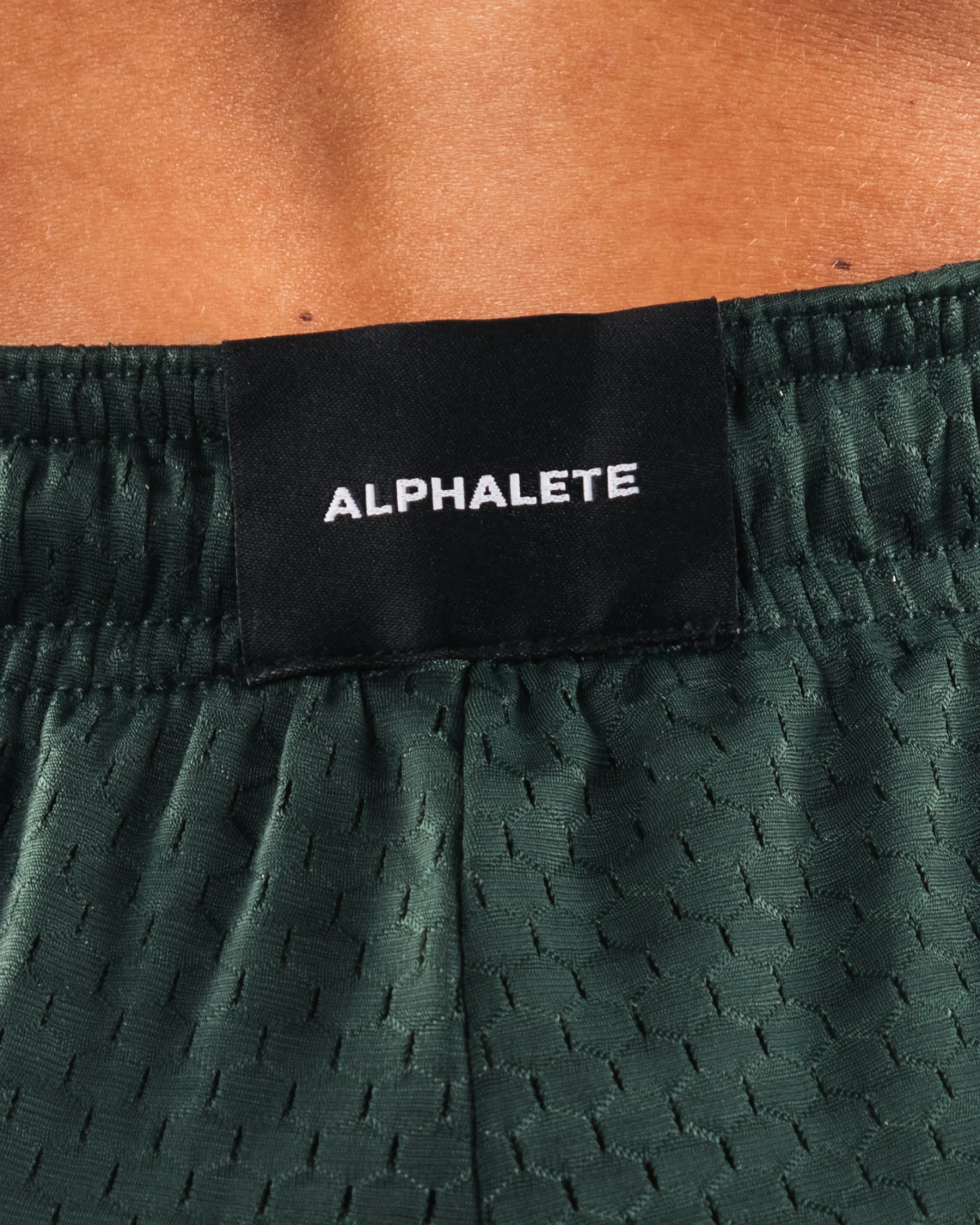 Sale Signature Mesh Short 4" Women Shorts