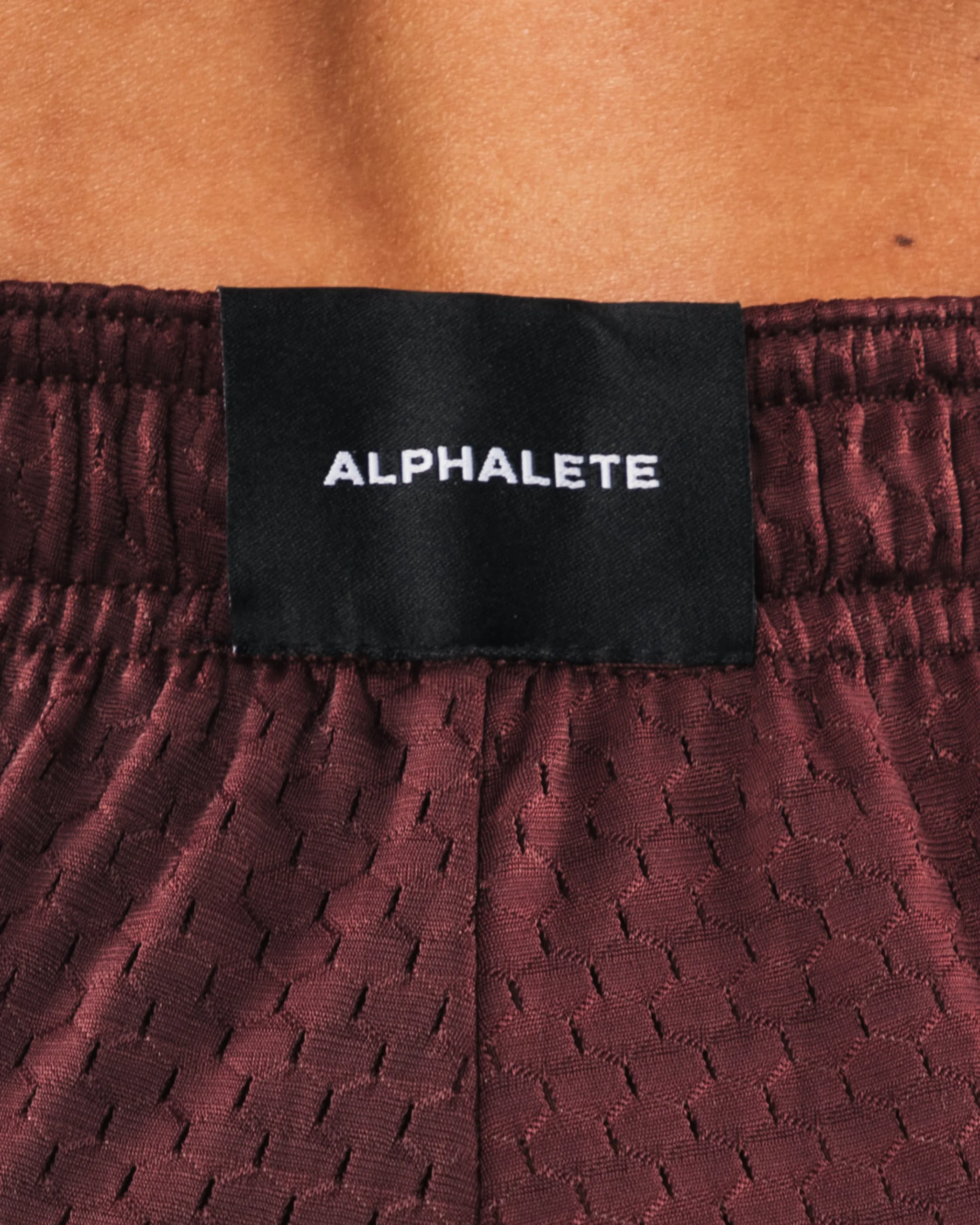 New Signature Mesh Short 4" Women Shorts
