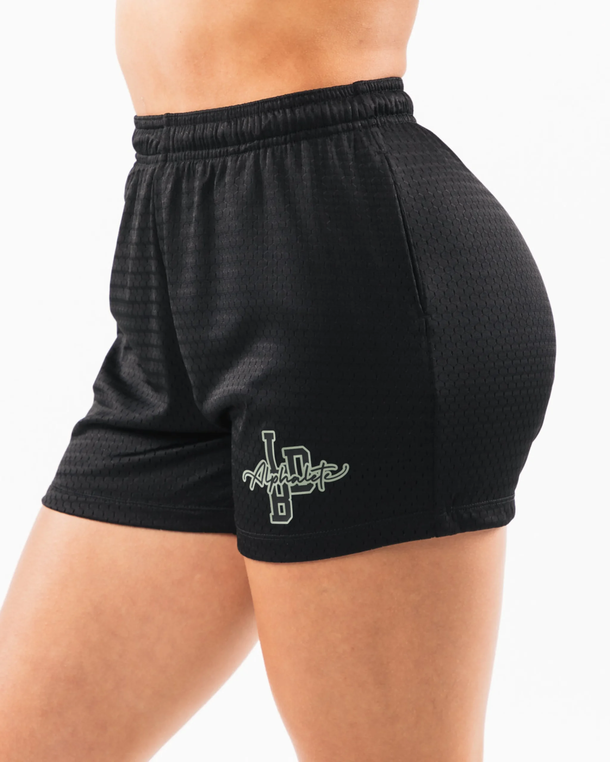 Sale Signature Mesh Short 4" Women Shorts