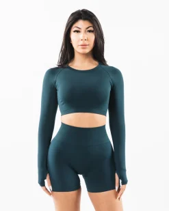 Hot Stratus LS Crop Women T-shirts & Crops