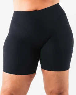 Best Tenacity Parker Biker Short 7u201d Women Shorts