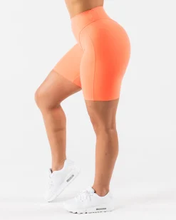 Best Tenacity Parker Biker Short 7u201d Women Shorts