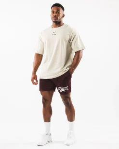 Fashion Wolf Head Mesh Short 6" Shorts