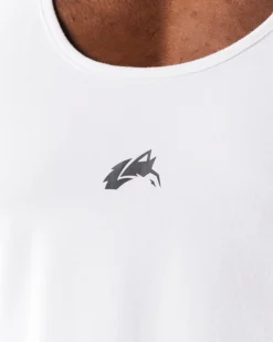 Outlet Wolf Head Tank Tanks & Stringers
